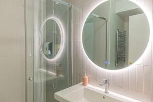 For You Rentals El CaprichoTu Refugio en Madrid con Encanto y Tranquilidad Temporal PDD2914