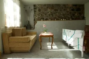 Guesthouse in the Art space - Goghtʼ