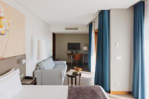 Suite room in Eurostars Heroismo