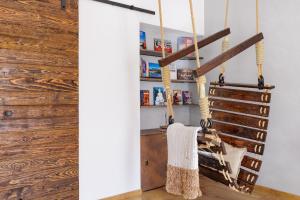 Big 75m2 next to Opera building in direct centrum, Air-conditioned, balcony, 24h self checking