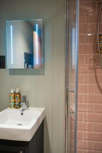 Steppe - 1 Bedroom Luxury Apartment by Mint Stays