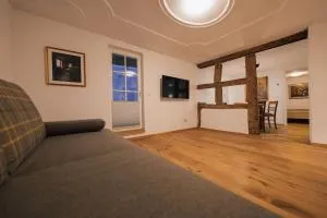 Modernes Altstadt-Juwel - Hettigenbeuern