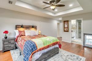 3 Mi to Oglethorpe Mall: Home w Fenced Yard!