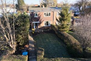 The Eastmount - Stunning 3 bed house