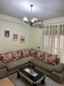 Apartament tek Kompleksi Thomallari-Golem