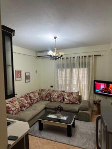 Apartament tek Kompleksi Thomallari-Golem