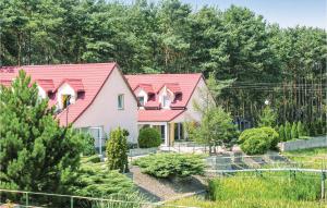 Nice Home In Solec Wlkp With Wifi