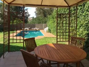 Eco house of oak, 15 min to BCN Max Pax 8 - Valldoreix