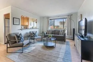 Vibrant Downtown, King Bed, Work Desk & Kitchen - 西雅图