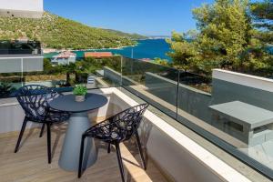 4br Prestigious Villa With Heated Pool In Marina Trogir 