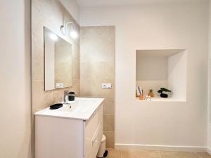 Appartements L-Olivier - Parking, Hyper-Centre, Sejour Unique : photos des chambres