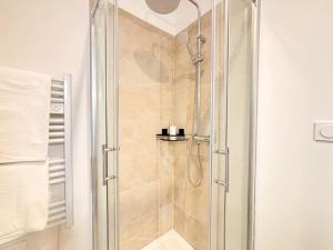 Appartements L-Olivier - Parking, Hyper-Centre, Sejour Unique : photos des chambres