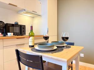 Appartements L-Olivier - Parking, Hyper-Centre, Sejour Unique : photos des chambres