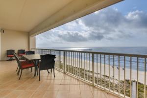 Steps to Sand and Pool! Beachfront Condo in Navarre