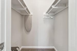 Barcelo at East Cobb Q5 1 Bd 1Bth Newly furnished