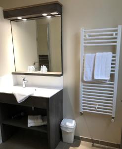Hotels Hotel Les Galets Bleus : Chambre Double Standard