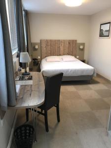 Hotels Hotel Les Galets Bleus : Petite Chambre Double