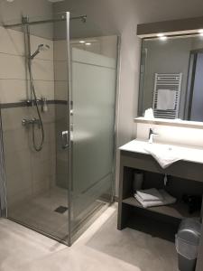 Hotels Hotel Les Galets Bleus : photos des chambres