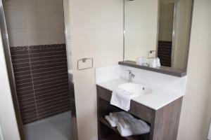 Hotels Hotel Les Galets Bleus : photos des chambres