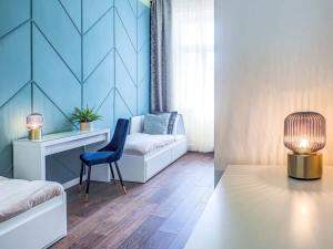 New Chic & Very central