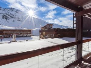 Appartement rénové, ski aux pieds, 3 pièces, 2 balcons, 8 pers - FR-1-346-514