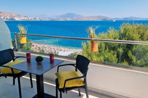 Salty Breeze Sea View Apartment