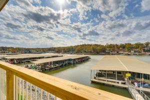 Lakefront Osage Beach Condo with Water-View Balcony!