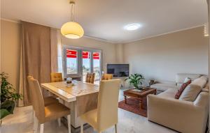 Amazing Apartment In Vodnjan With House Sea View 