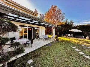 2K Eco Villa - Néon Rýsion