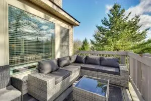 Ski at Camelback Resort Mtn-View Hideaway! - Crescent Lake