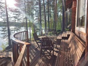 Lumous Forest Hut, Luontovire