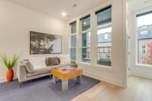 Near Downtown Luxury Townhome in Bentonville!