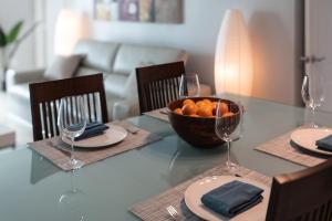 Brickell Bay Exclusive 2BR Condo Getaway with Sofa Bed