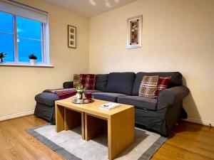 Charming, Cosy Escape with Quick Access to Glasgow