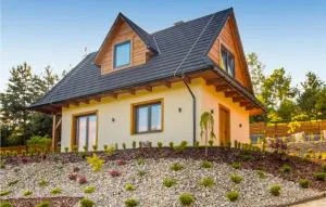 2 Bedroom Awesome Home In Lopuszna - 新塔尔格