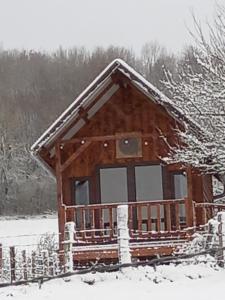 Les cabanes au revers du noitel