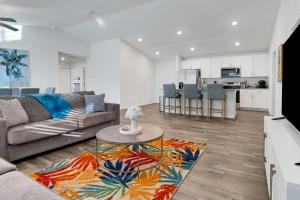 New With Heated SaltWater Pool! Great for 2 Families