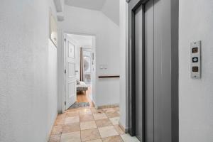 Cozy City Center Apartment