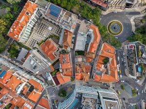 Cozy City Center Apartment