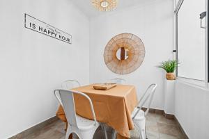 Cozy City Center Apartment