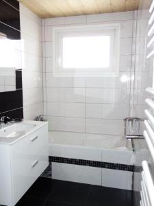 Résidence Azur - APPARTEMENT 2 PIECES ALPE DHUEZ AVENUE DU RIF NEL MAE-2071