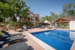 The Beatrice Estate estate - Palisade