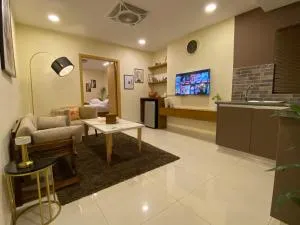 The Skyluxe Designer Suite with Rooftop Pool - New Mīrpur