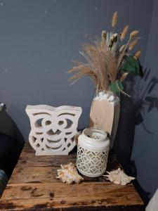 Salty Sands Beach Flat