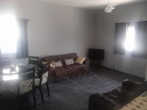 Casa linda recém reformada