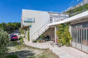 Apartments with parking space Marusici, Omis - 954