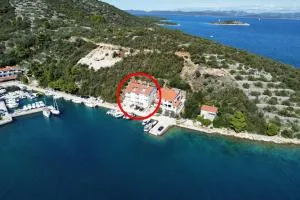 Apartments and rooms by the sea Zaglav, Dugi otok - 8144 - Žman