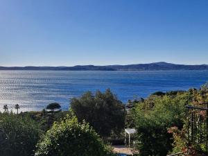 Appartement 2 pièces avec vue mer et garage à Sainte-Maxime - FR-1-780-71