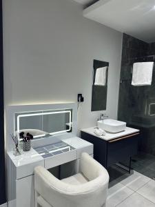 Luxury apartment at the paramount