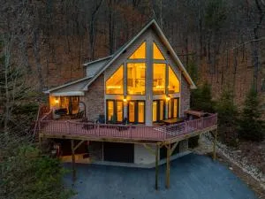 Massanutten Chalet - McGaheysville